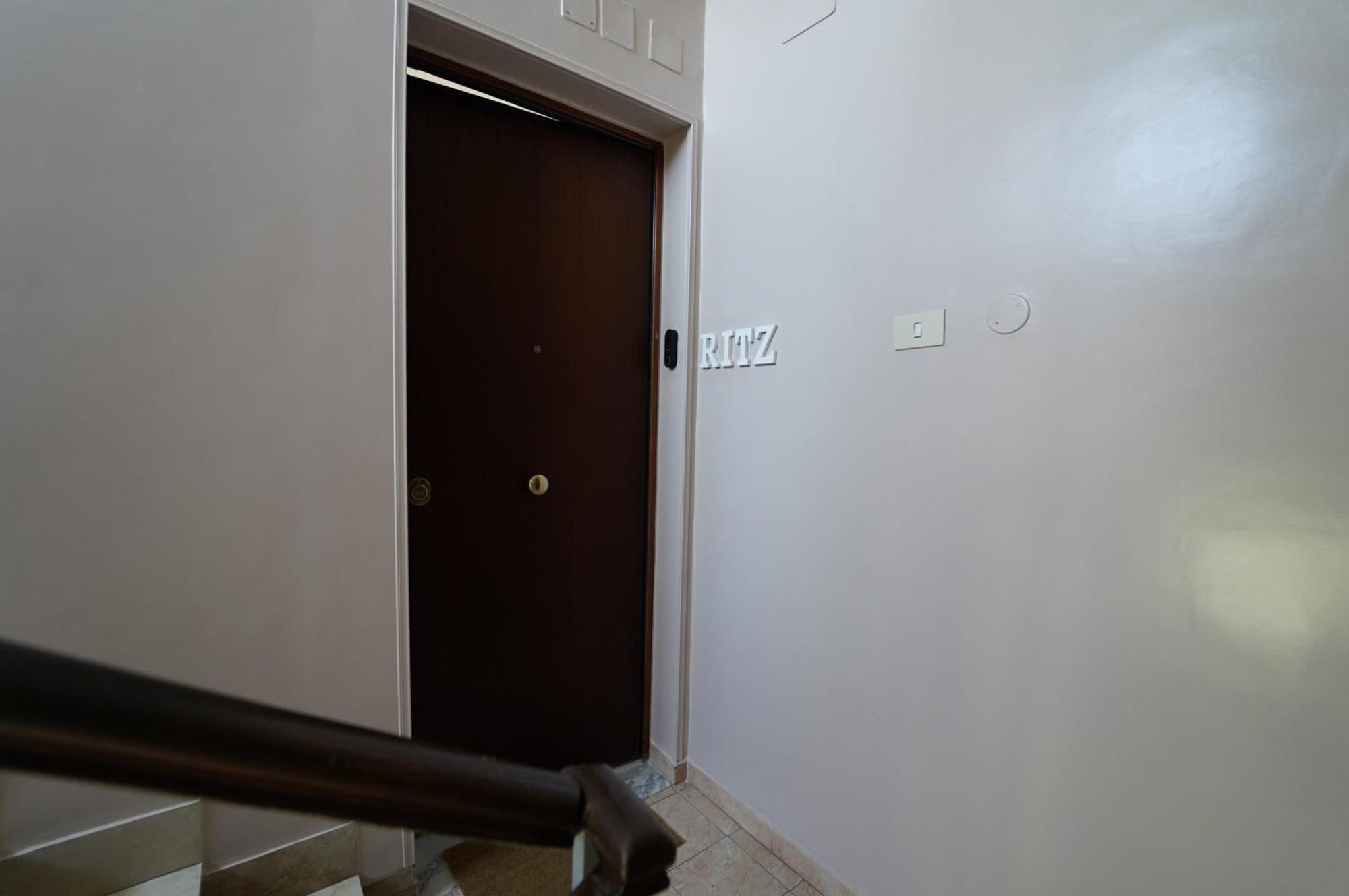 Ritz Salerno Apartman Kültér fotó