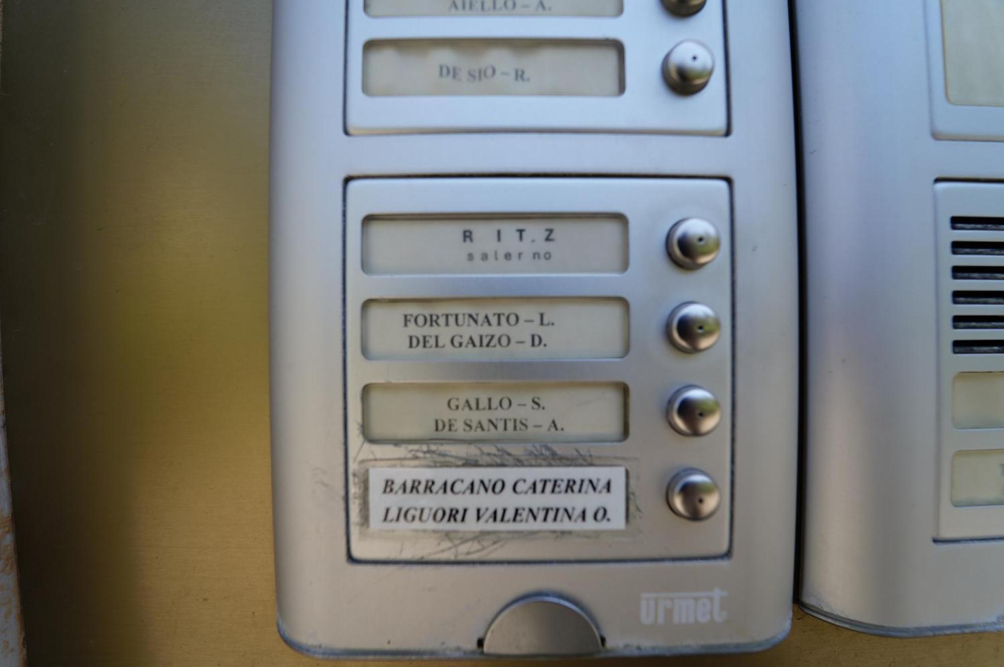 Ritz Salerno Apartman Kültér fotó